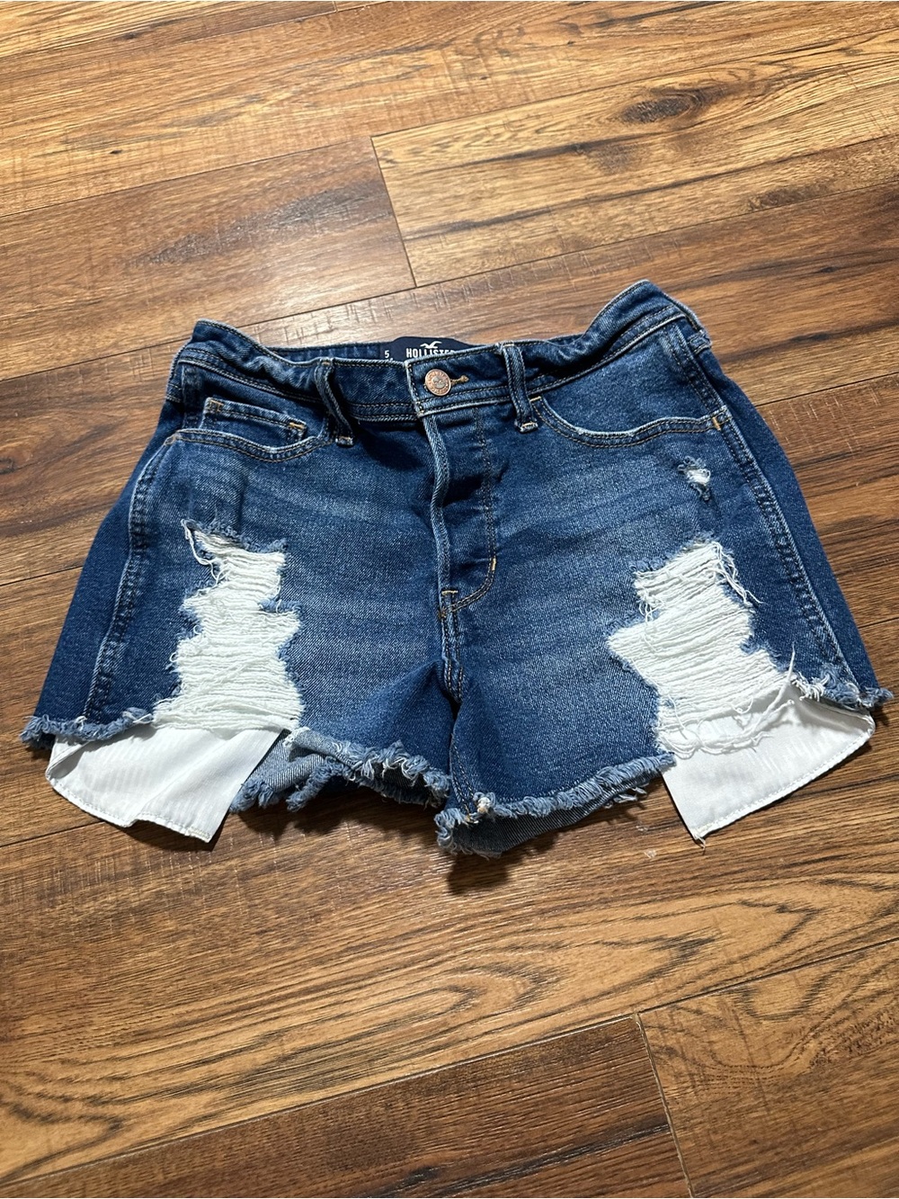 Hollister hi-rise boyfriend distressed shorts size 5/27